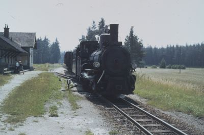 399.03 im Bahnhof ???

Foto spiegelverkehrt!
